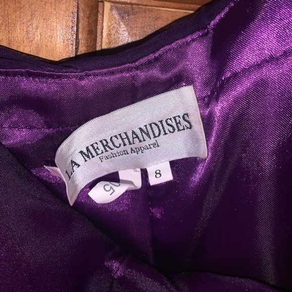 LA Merchandises size US 8 dark purple gown. - Picture 6 of 6